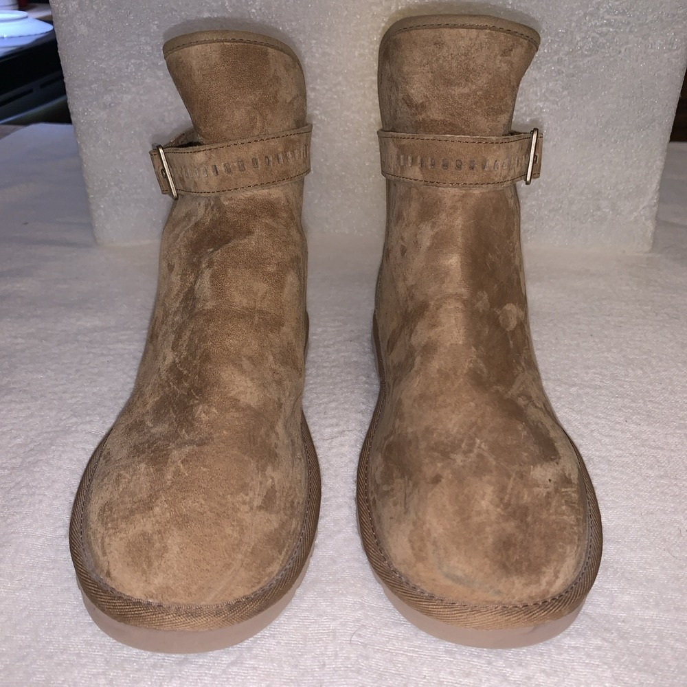 UGG Boots Ankle Hi NWOB Women's 7M Wrap Around Adjustable Strap